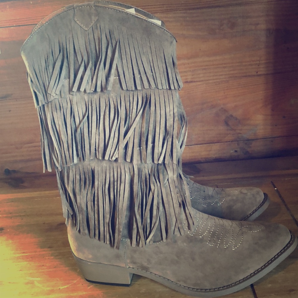C. Label Fringe Western Cowboy Fashion Boots 10